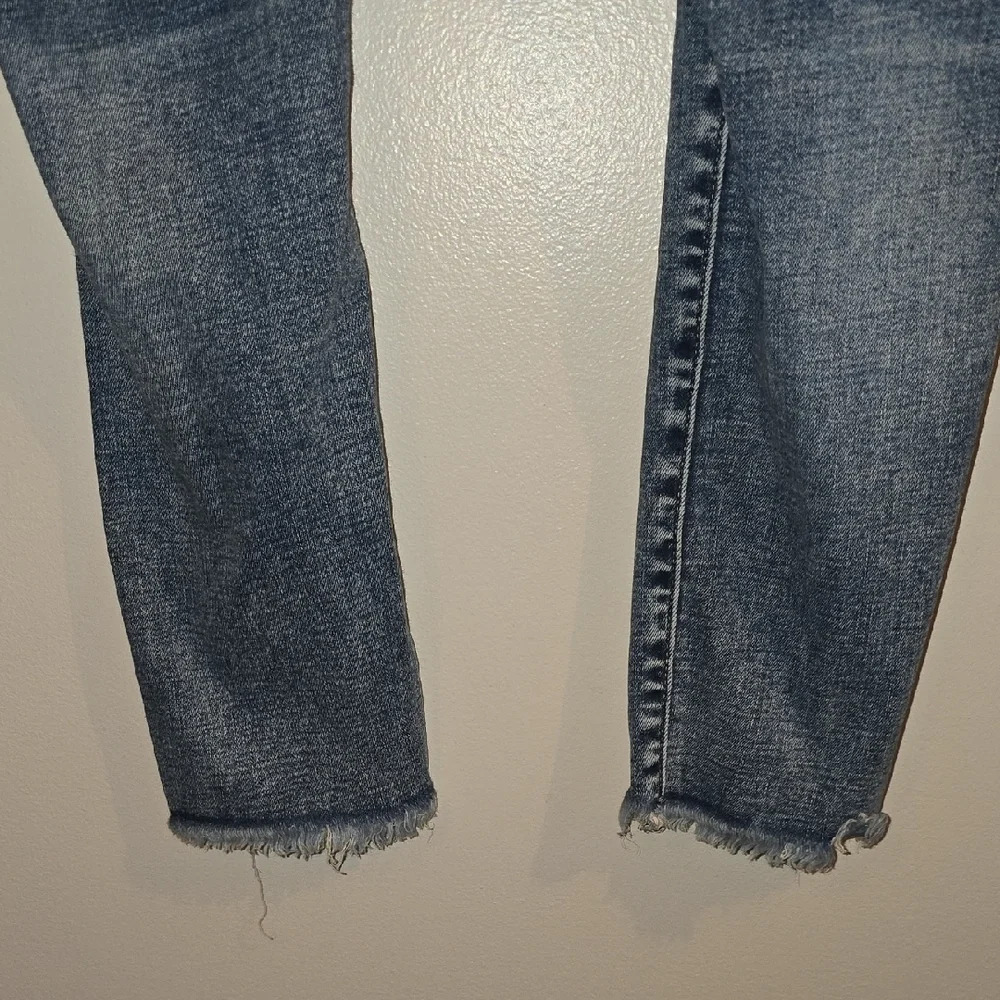 Trendy Distressed Skinny Jeans for Women LOT R2 - Picture 5 of 7